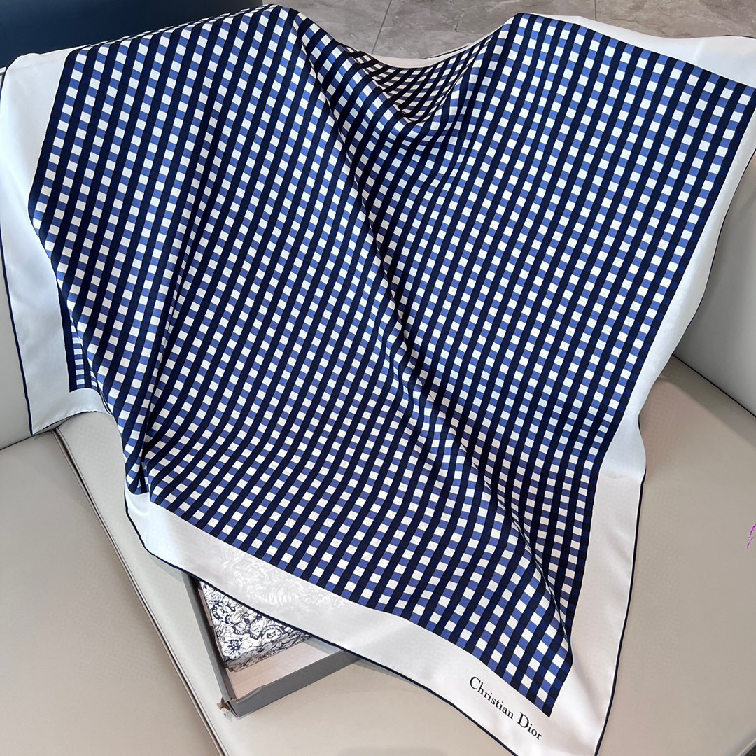 디올 Dior 스카프 90*90cm