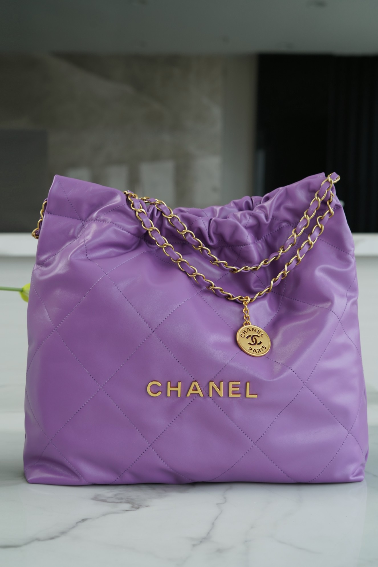 샤넬 CHANEL 22 핸드백 미디엄 39CM