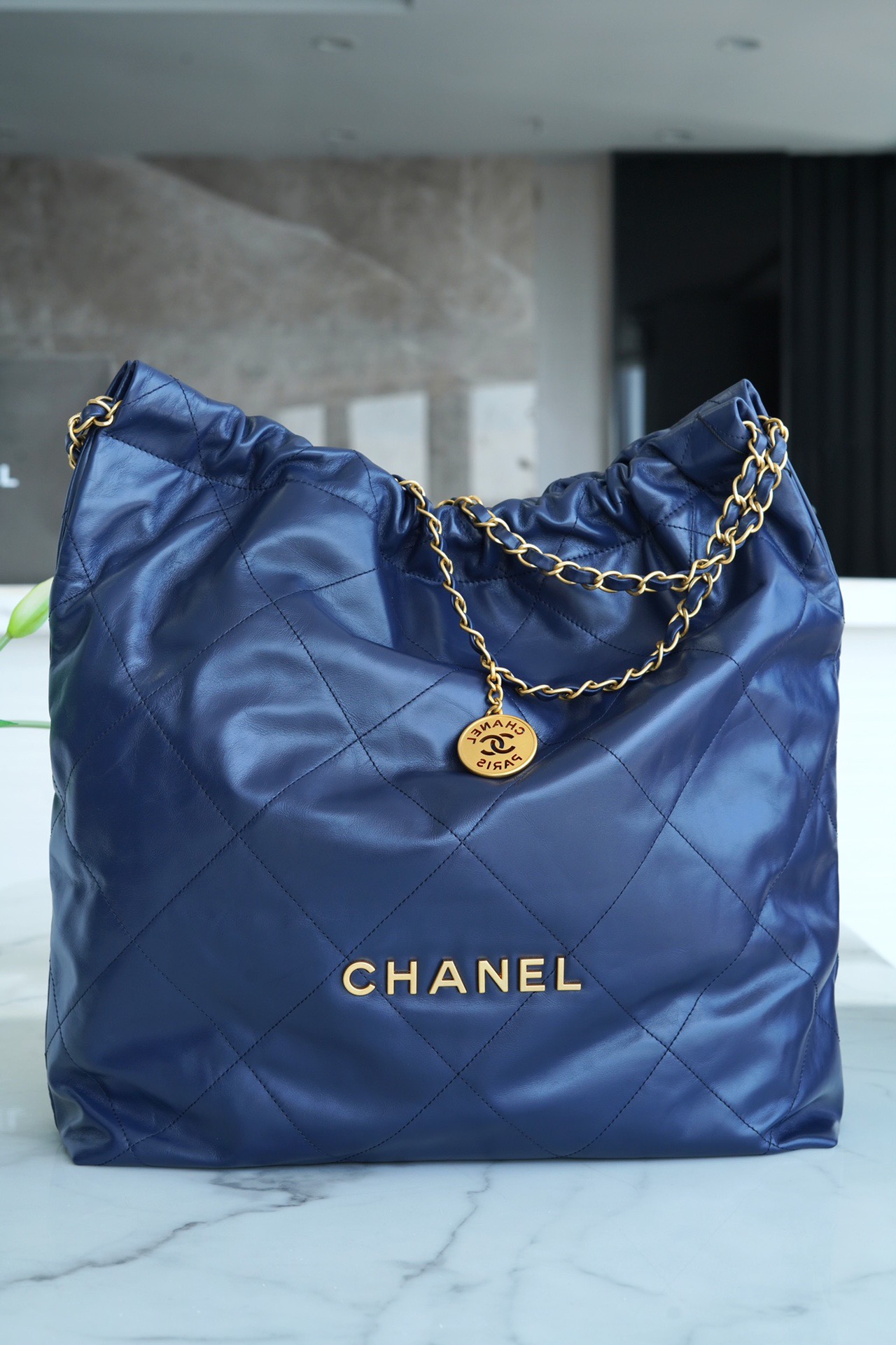 샤넬 CHANEL 22 라지 핸드백 48CM