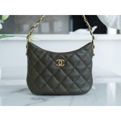 샤넬 CHANEL 호보 핸드백 17.5CM