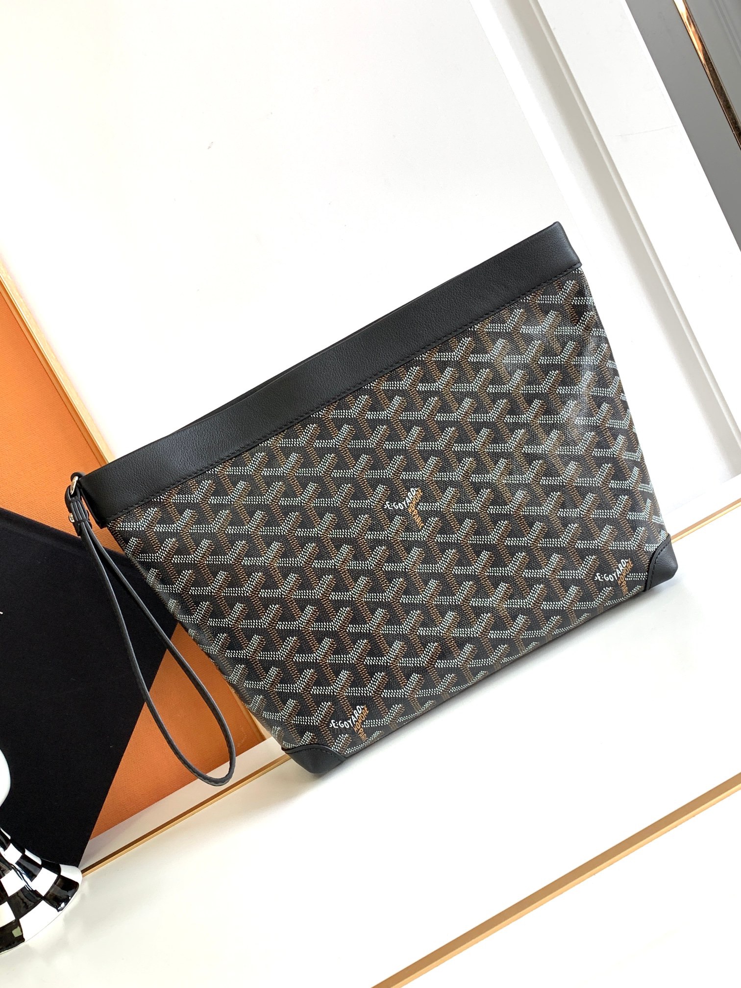 고야드 Goyard 클러치 24CM