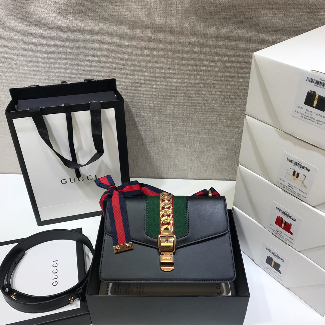 구찌 Gucci 421882 크로스 백 25.5CM