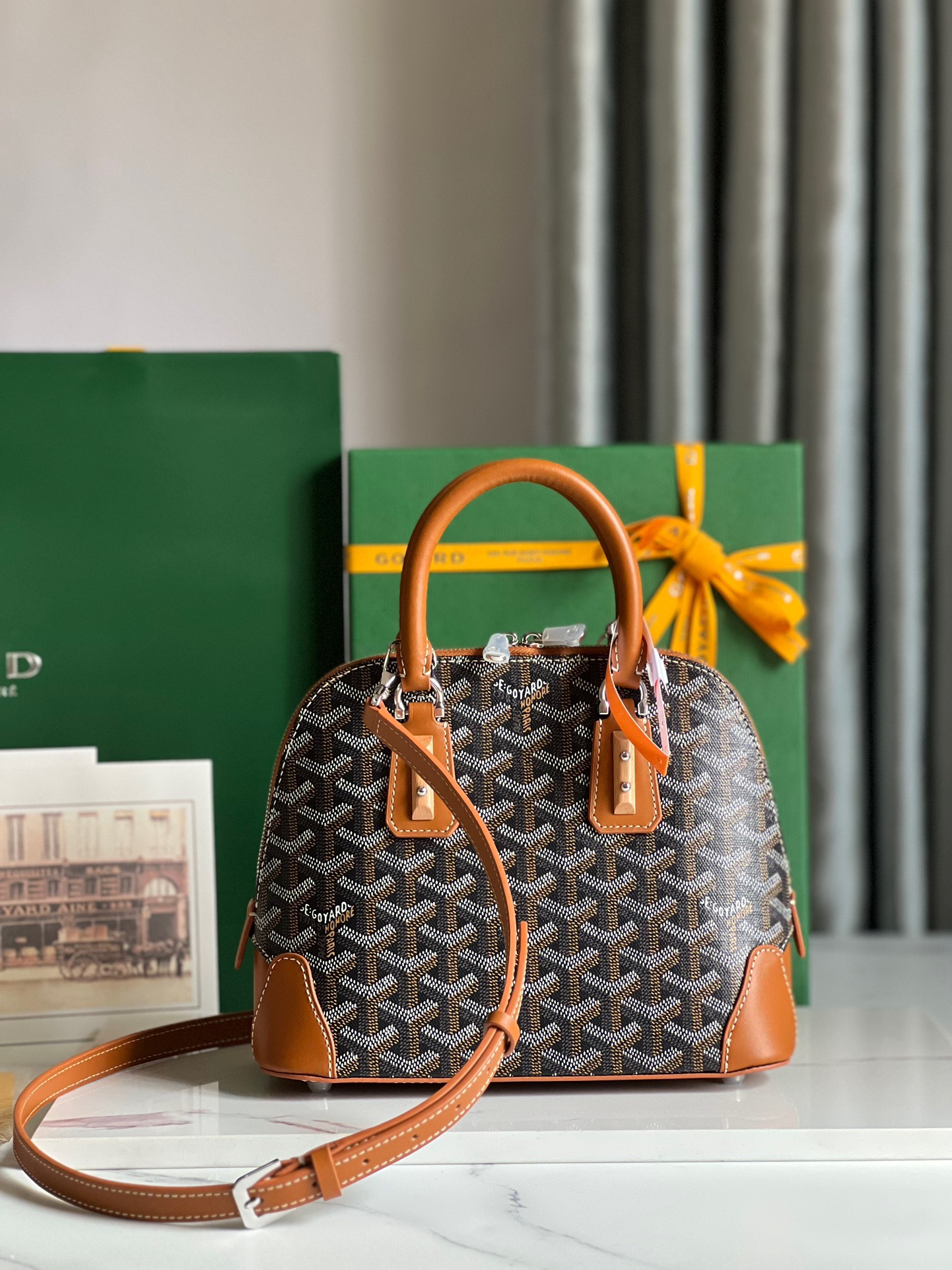 고야드 Goyard 탑 핸들백 23CM