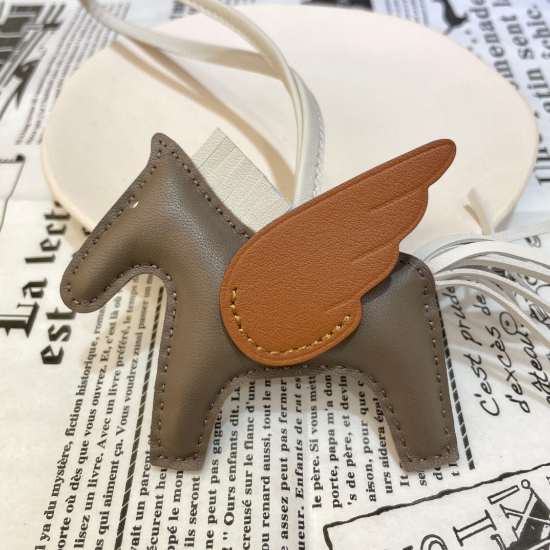 에르메스 HERMES 로데오 페가수스  참 장식 Rodeo Pegase Charm