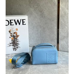 로에베 Loewe 숄더백 18CM