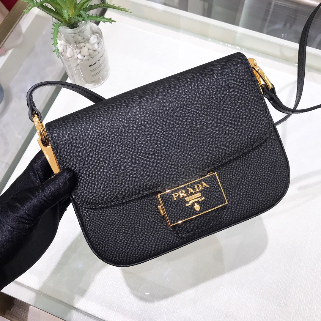 프라다 Prada 1BD217 숄더백 20.5CM