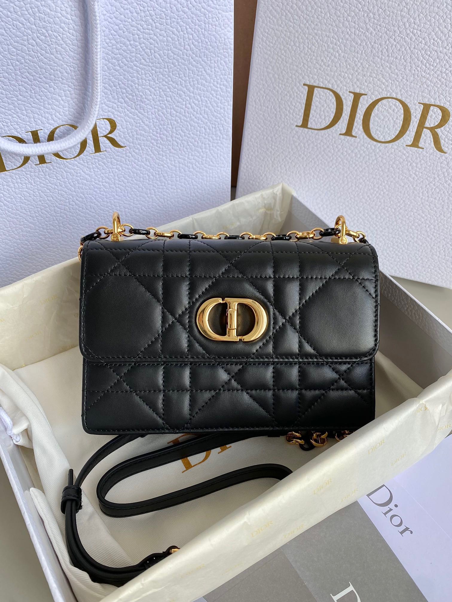 디올 Dior Miss caro mini 체인 달린 미니백 17.3CM