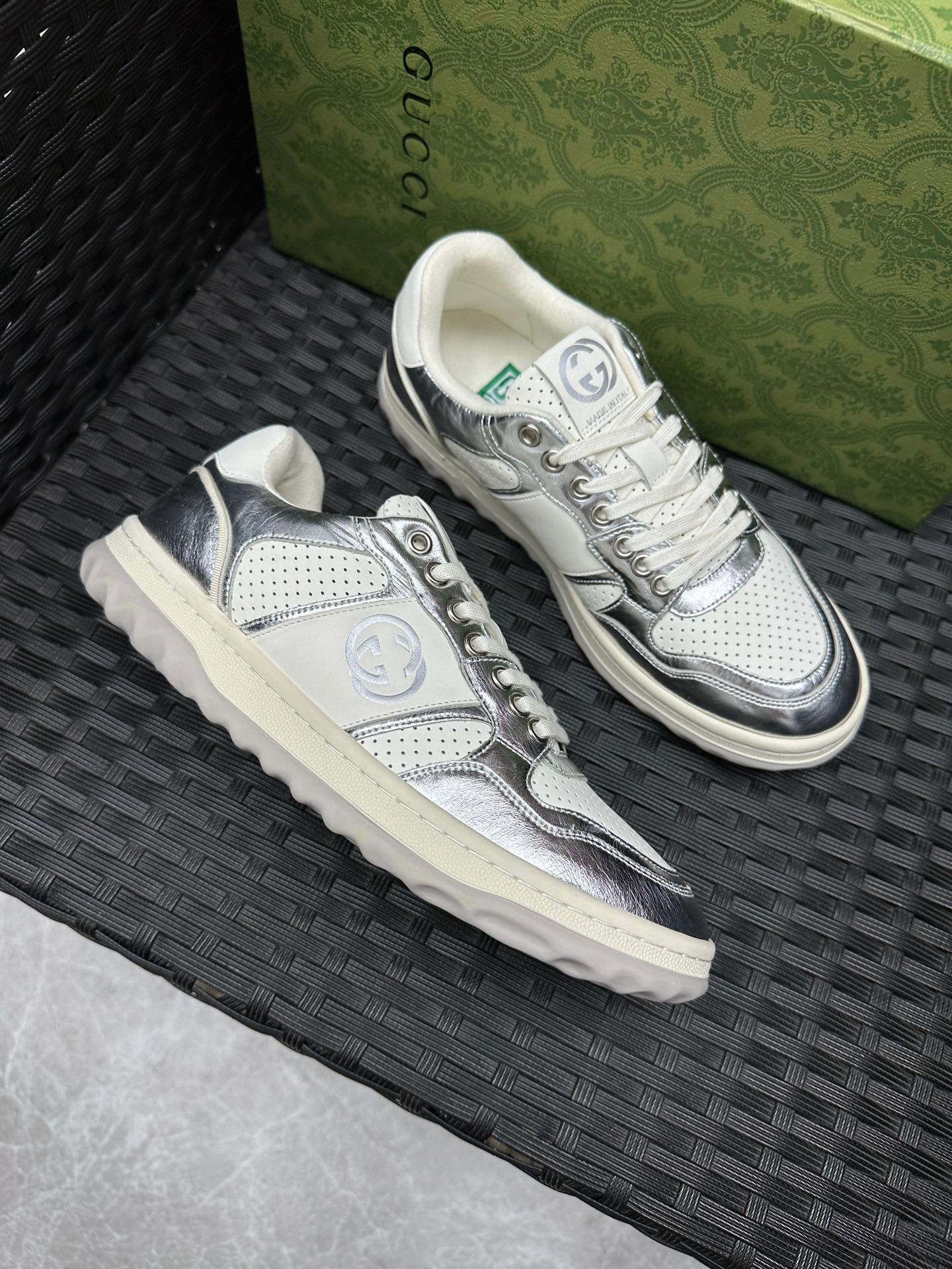 구찌 Gucci 스니커즈