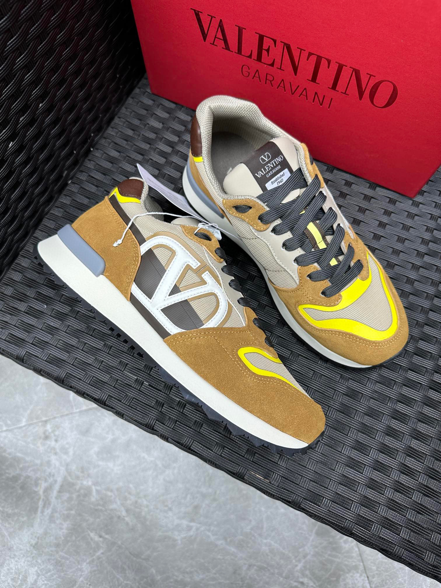 발렌티노 Valentino 스니커즈