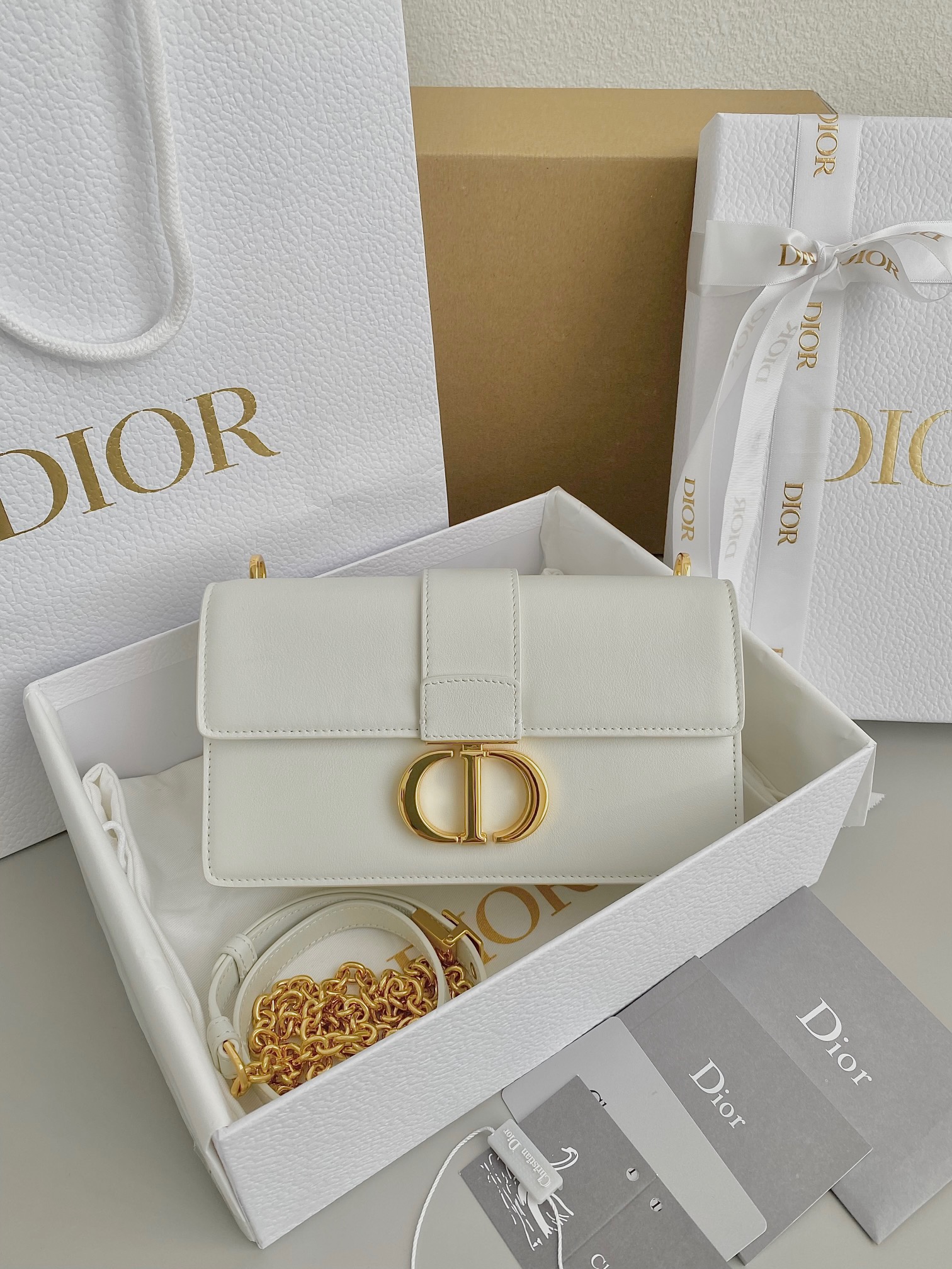 디올 Dior Montaigne 크로스 백 21.5CM