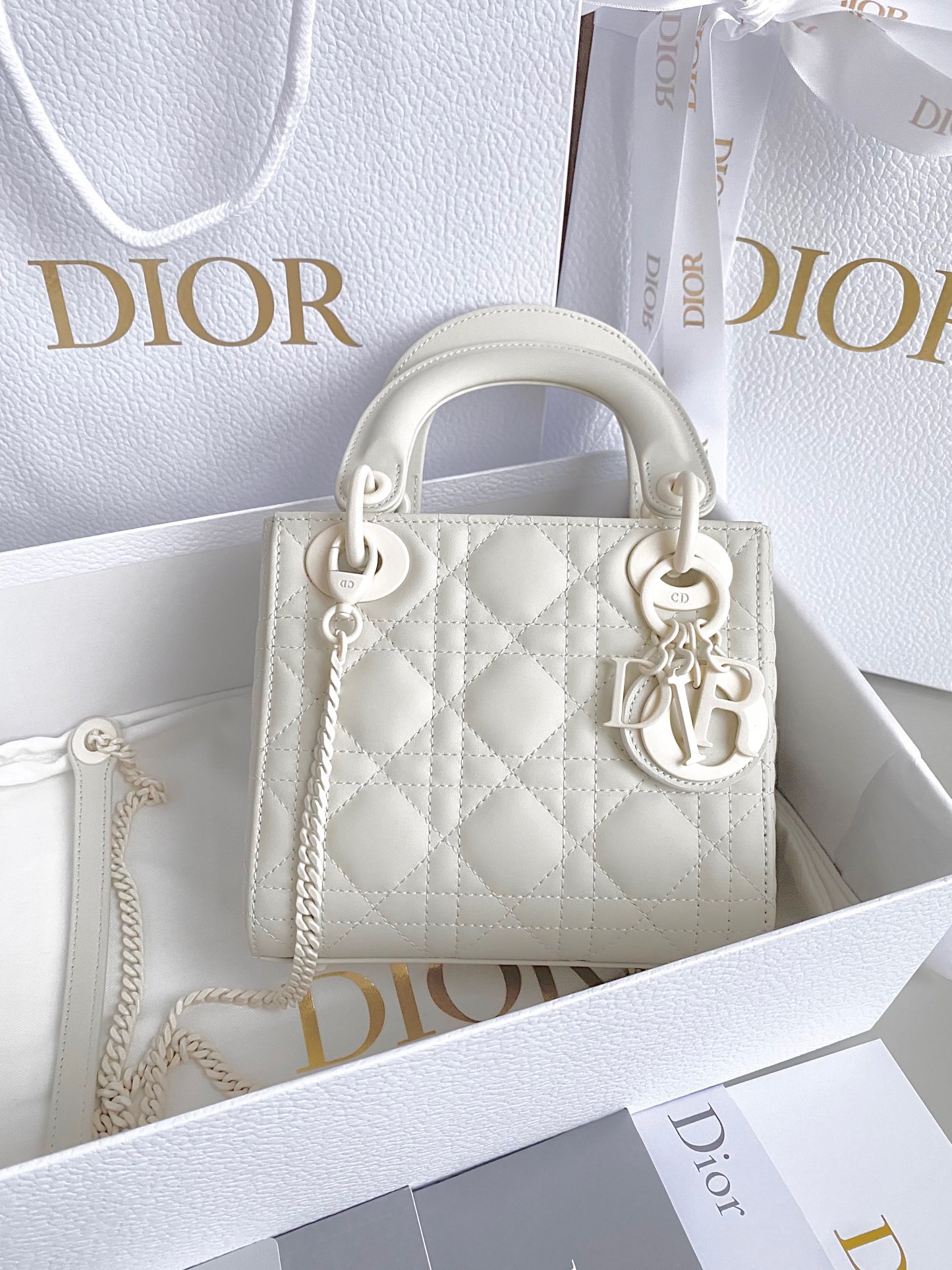 디올 Dior Lady 탑 핸들백 17CM
