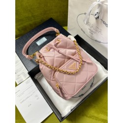 프라다 Prada 1BH038 버킷 백 22.5CM