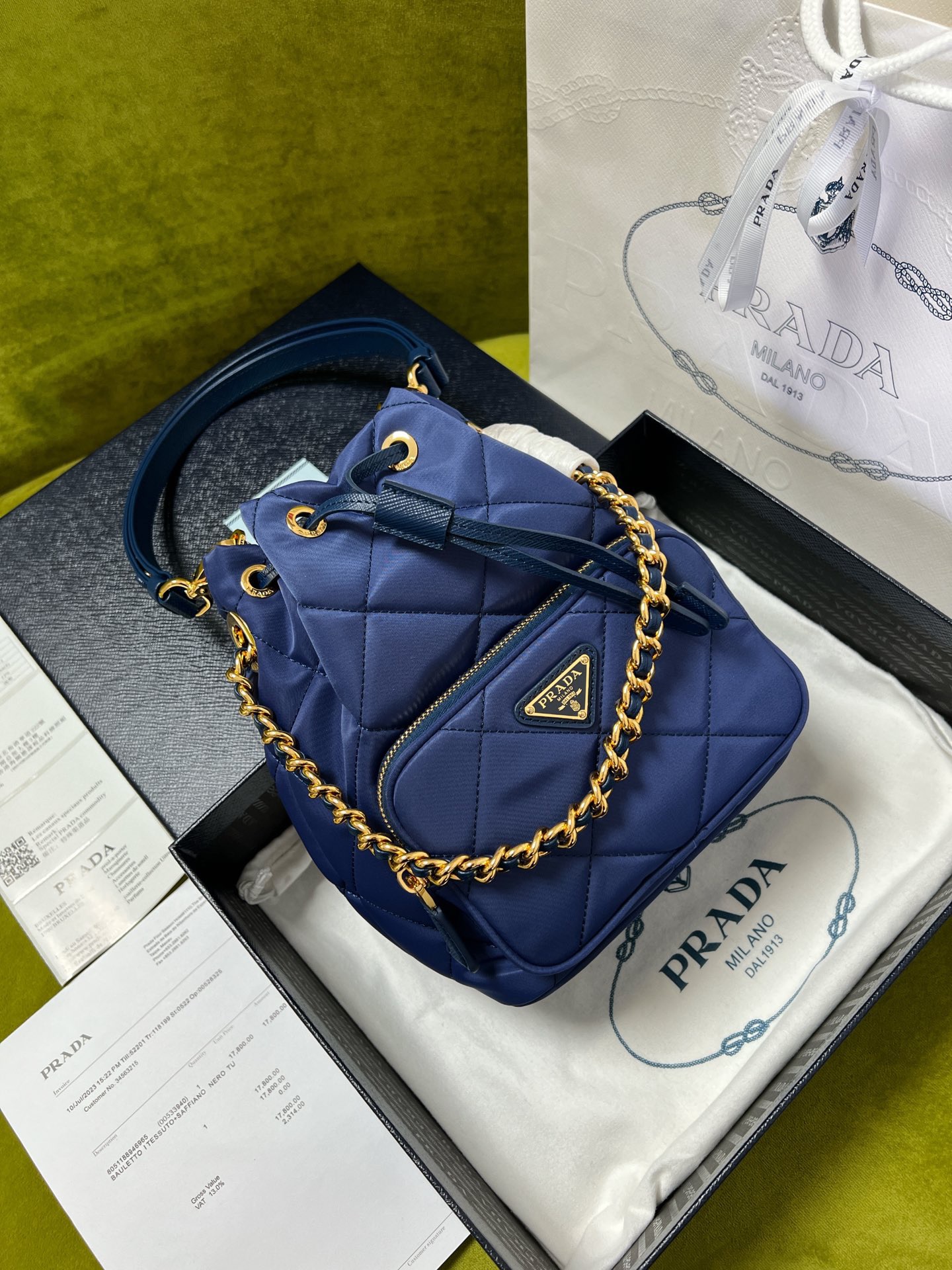 프라다 Prada 1BH038 버킷 백 22.5CM