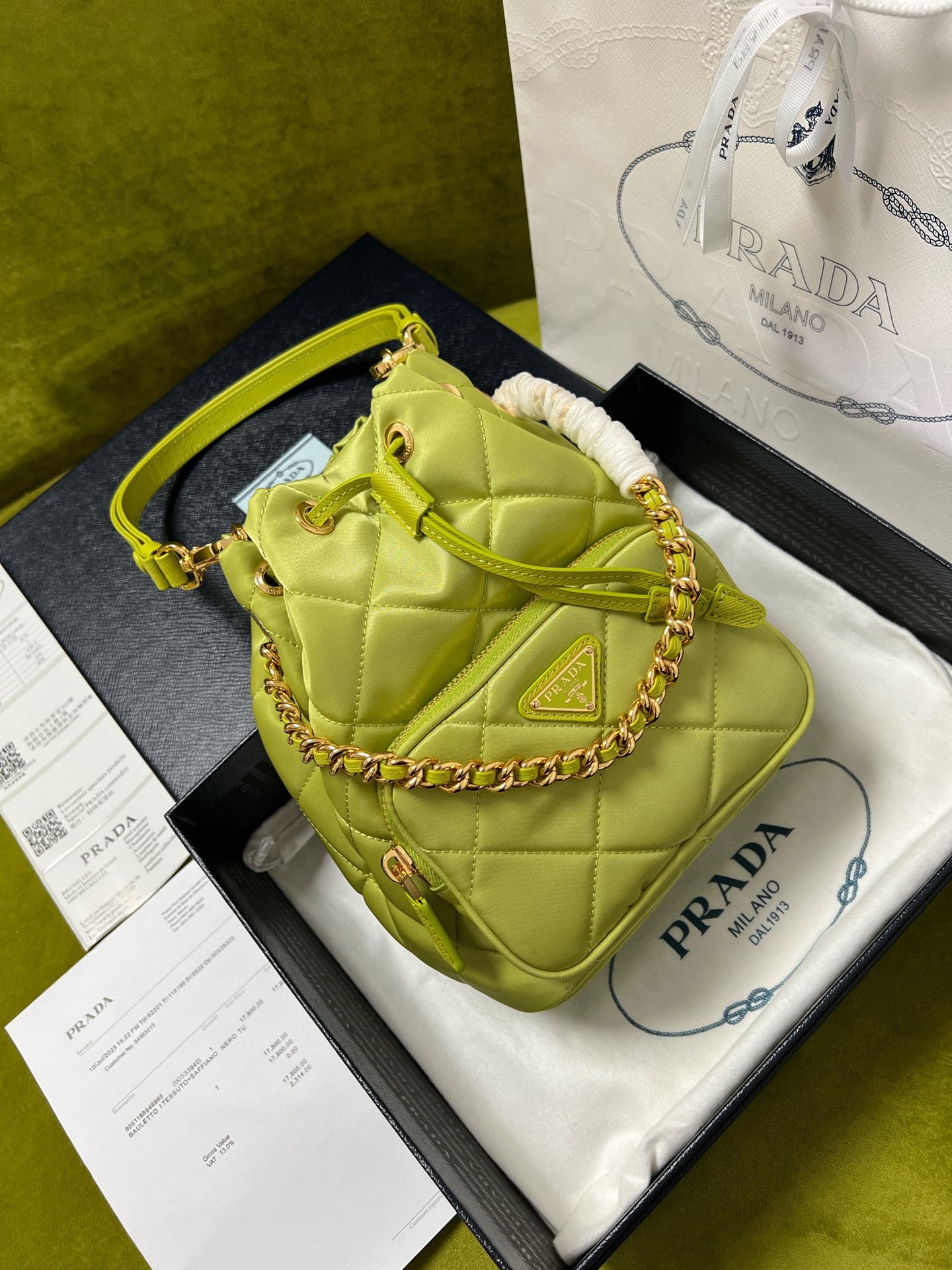 프라다 Prada 1BH038 버킷 백 22.5CM