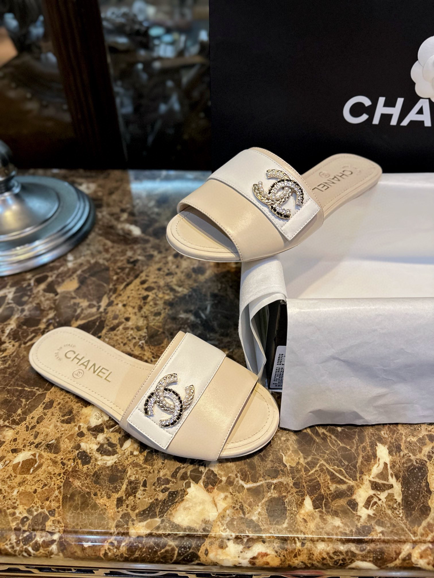 샤넬 CHANEL 실내화