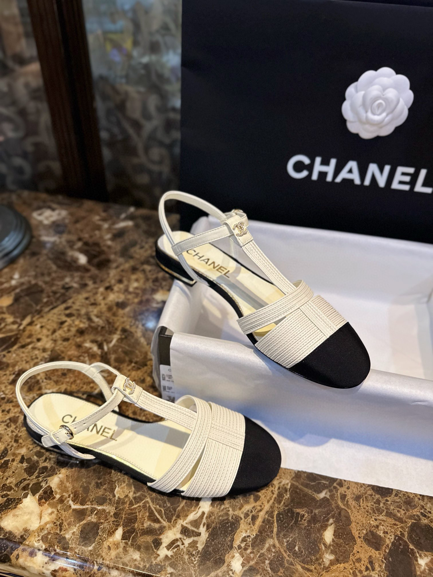 샤넬 CHANEL 샌들