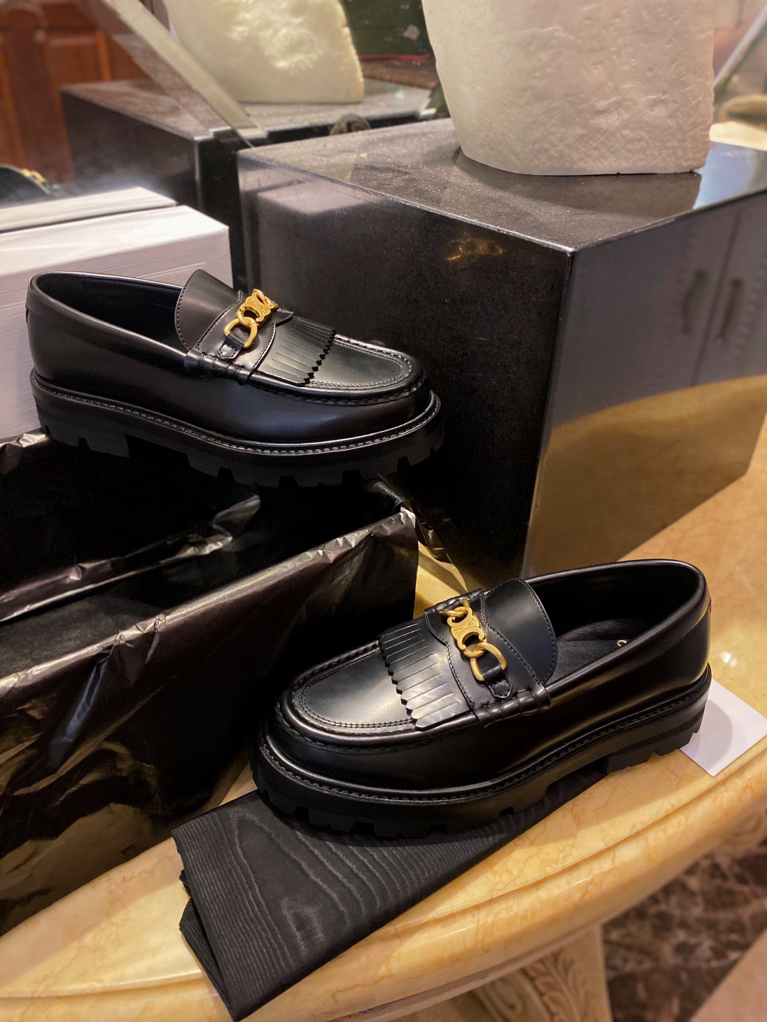 셀린느 CELINE 로퍼 슈즈