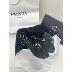 프라다 Prada 샌들