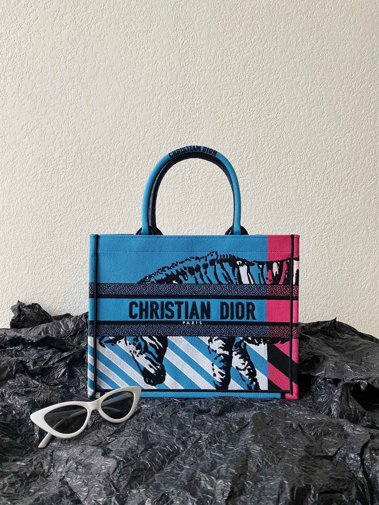 디올 Dior Book tote  토트 백 36CM