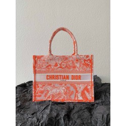 디올 Dior Book tote  토트 백 36CM