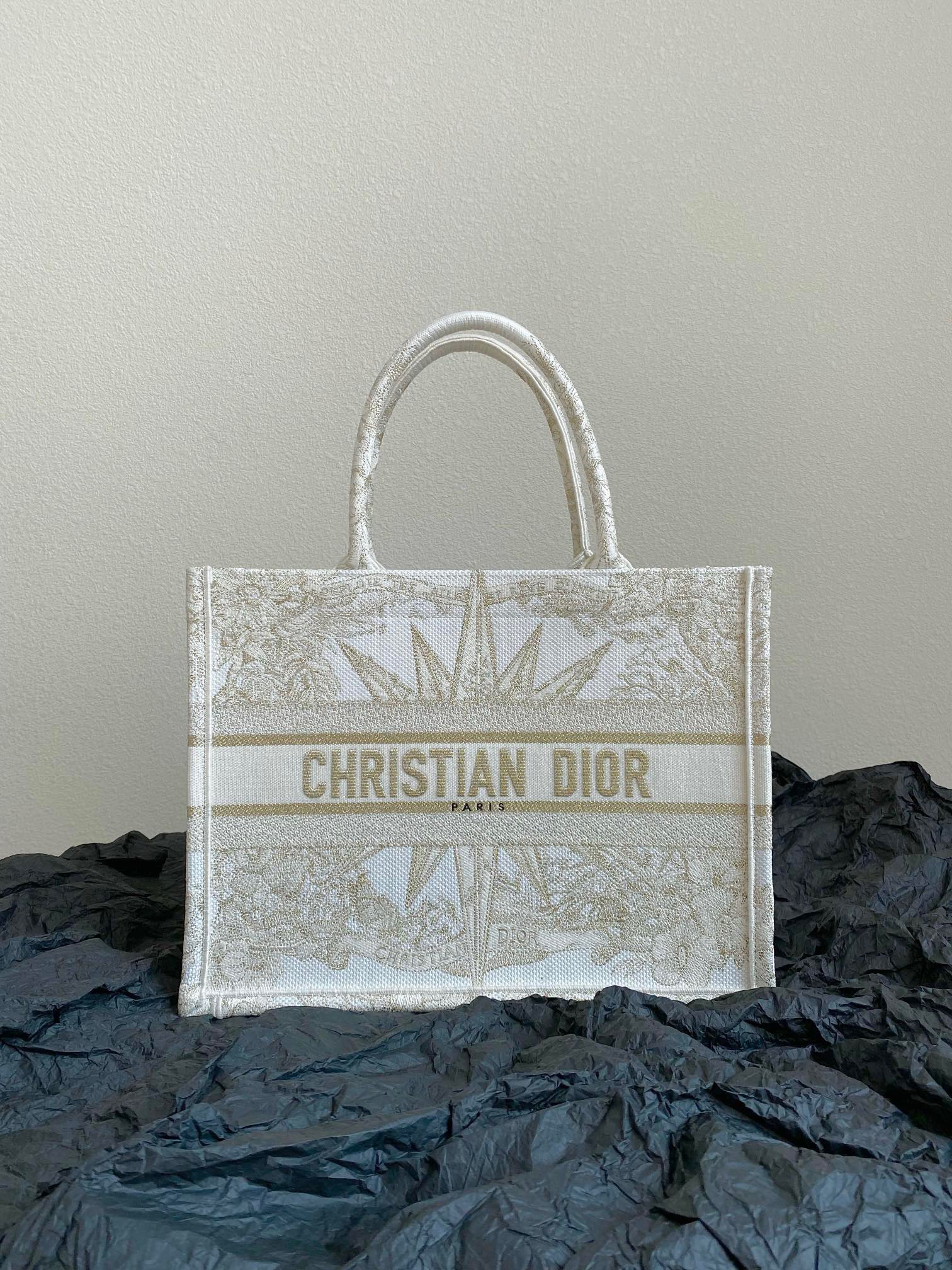 디올 Dior Book tote  토트 백 36CM