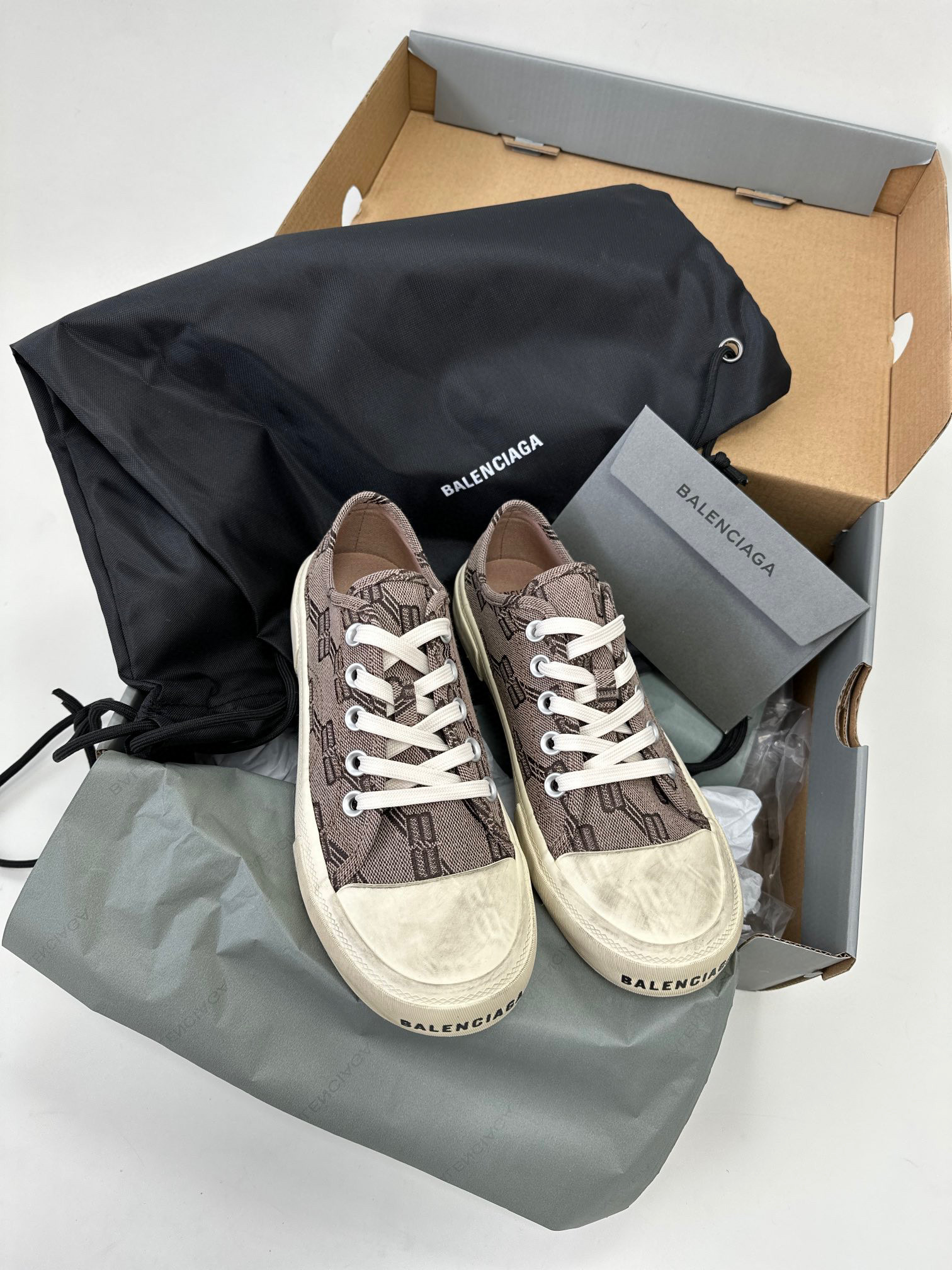 발렌시아가 Balenciaga 스니커즈