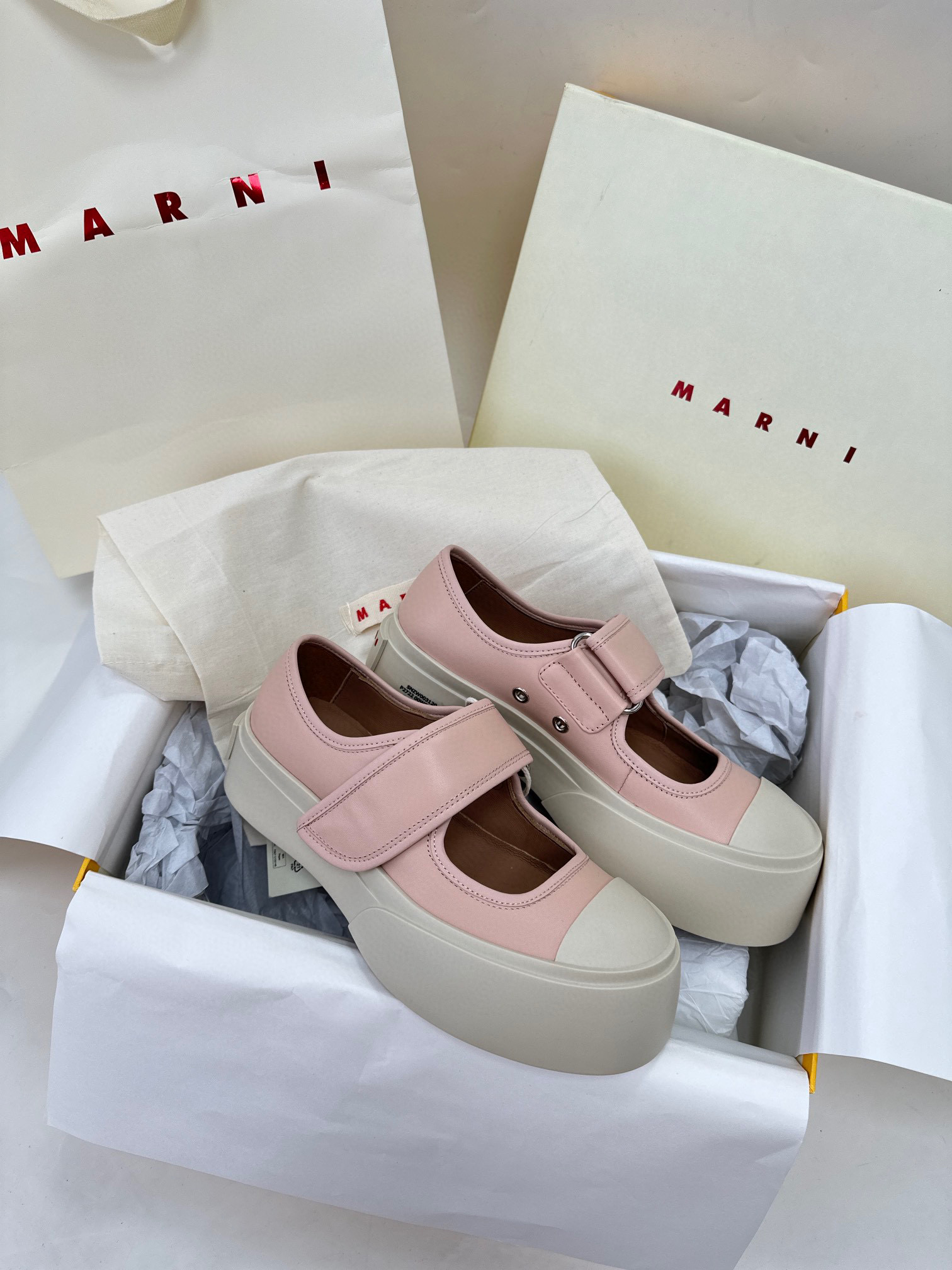 마르니 Marni 스니커즈