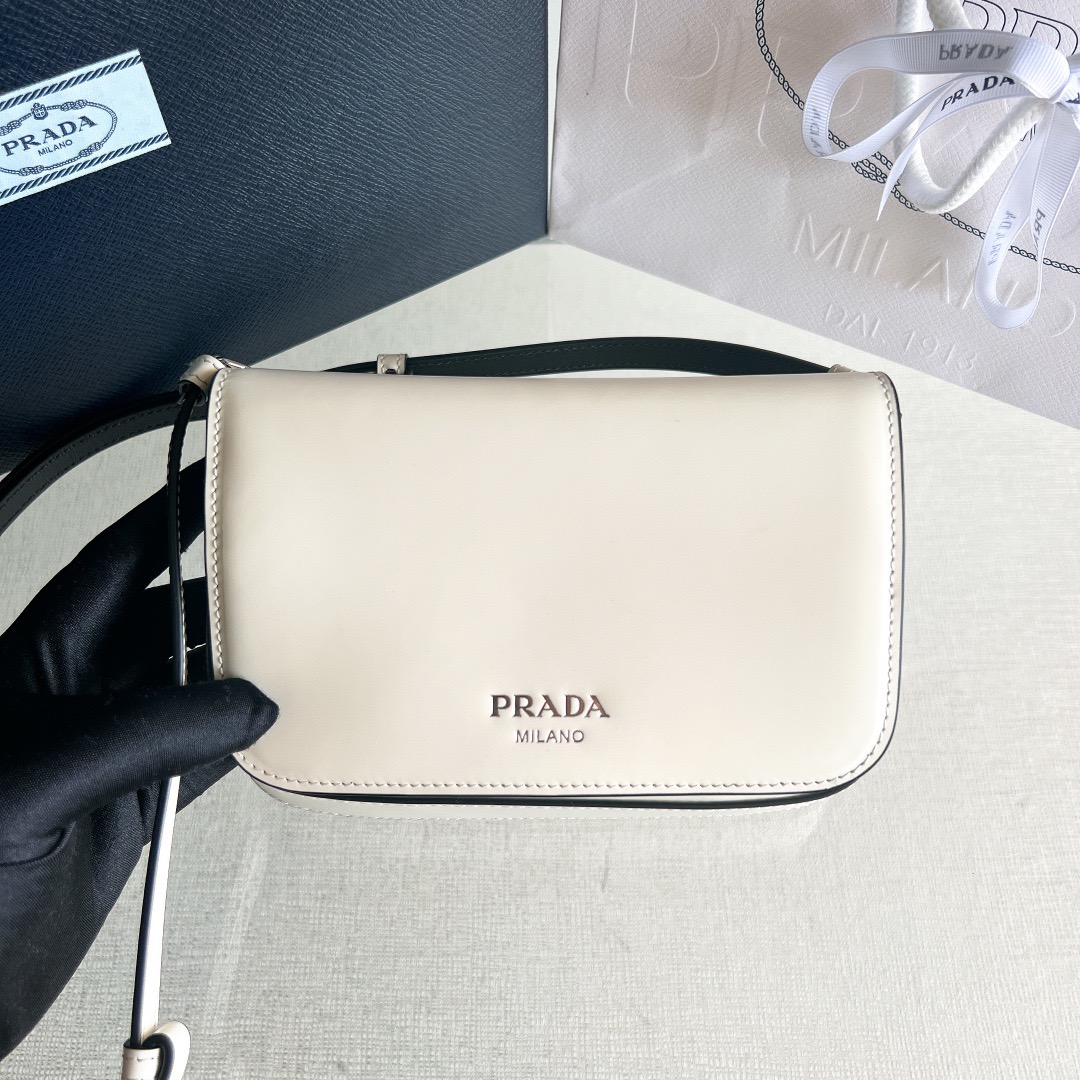 프라다 Prada 2VD061 크로스 백  18CM