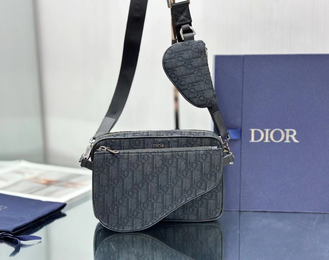 디올 Dior  크로스 백 18CM