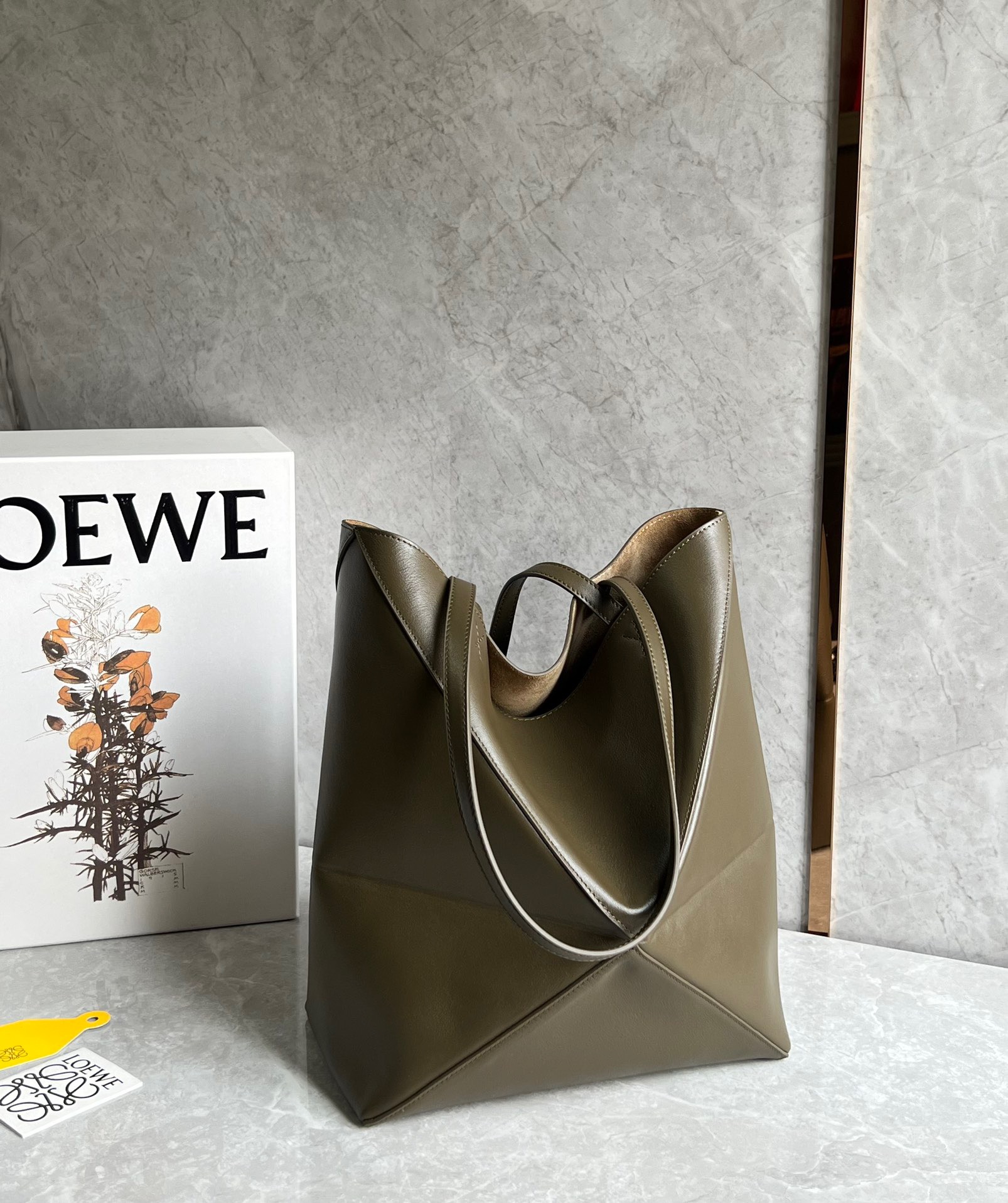 로에베 Loewe puzzle fold tote 토트 백 25.5CM