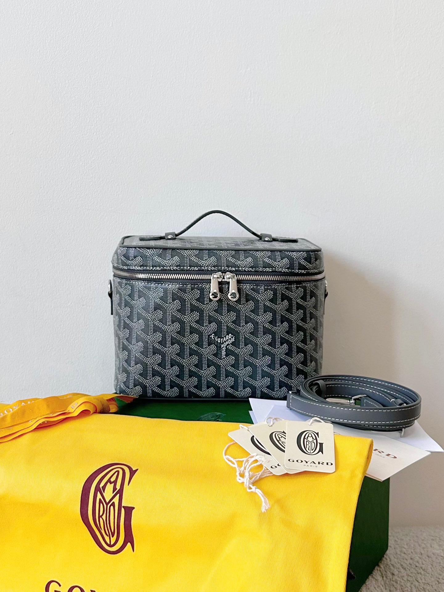 고야드 Goyard 파우치 20CM