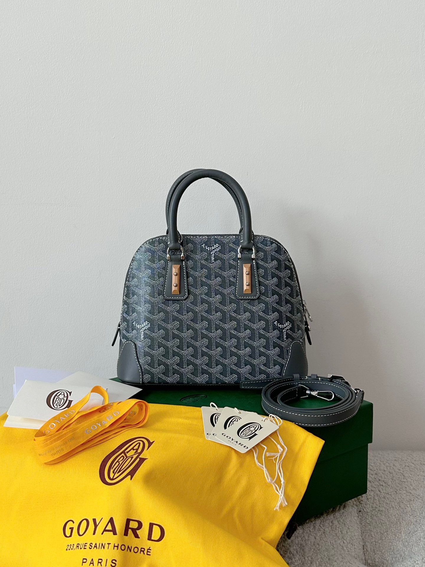 고야드 Goyard Vendome 탑 핸들백  23CM