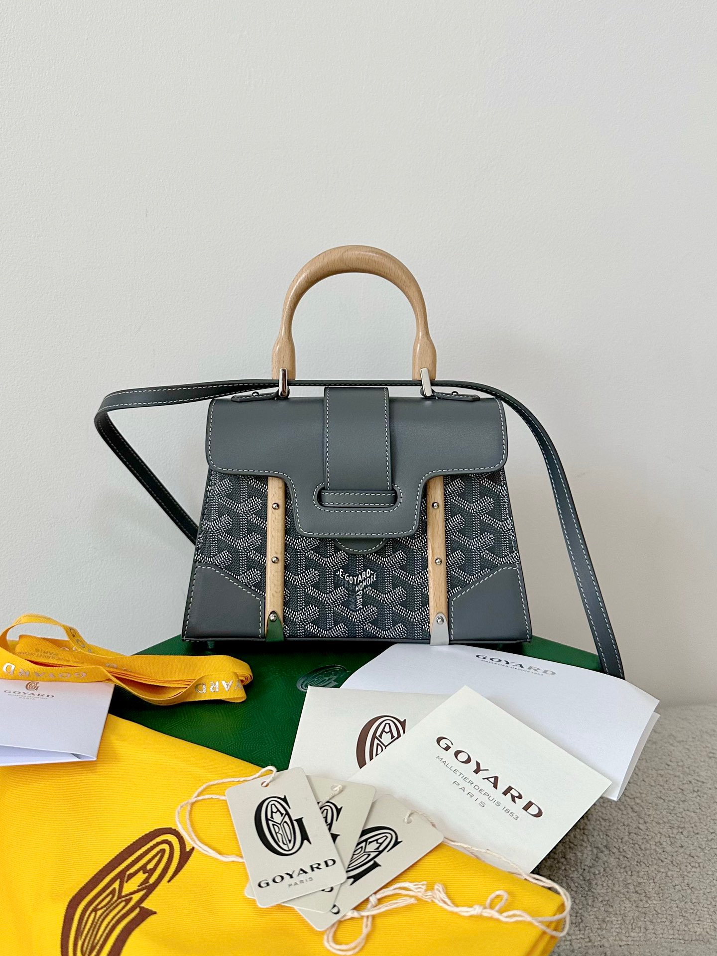 고야드 Goyard Saigon 탑 핸들백  20CM