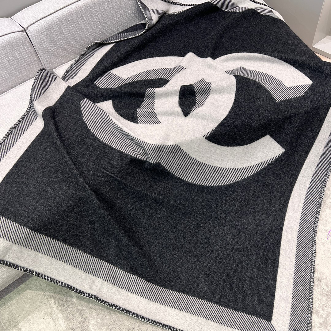 샤넬 CHANEL 블랭킷 담요 175x135cm
