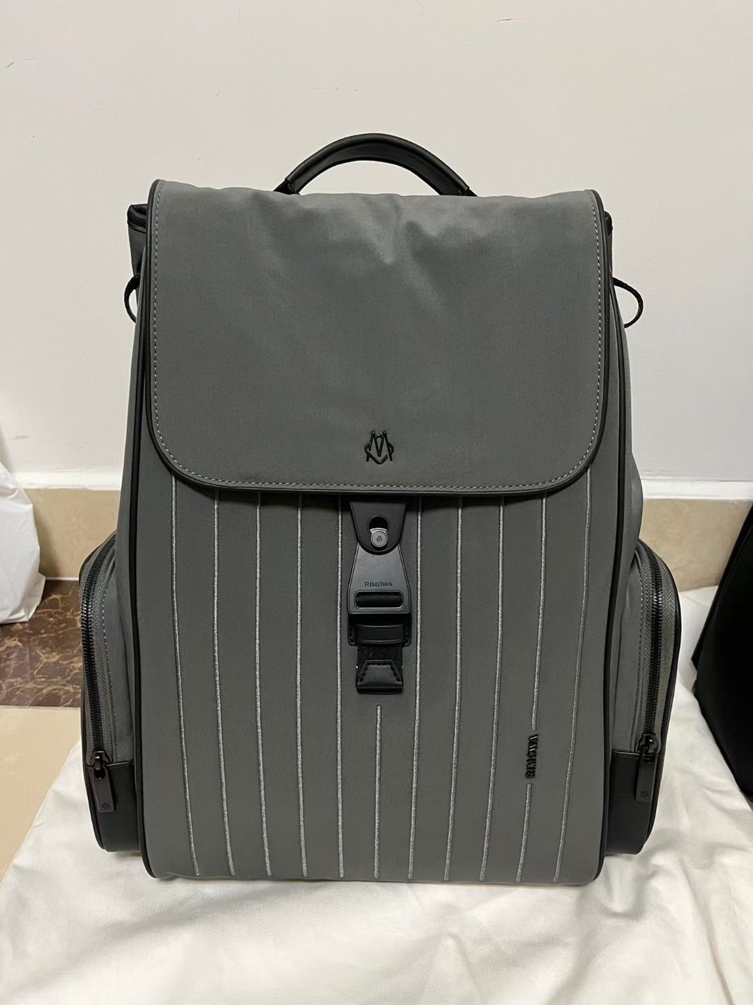 리모와 rimowa 백팩 44CM