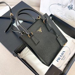 프라다 Prada Saffiano Mini 1BA358 토트 백 19CM