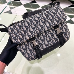 디올 Dior 크로스 백 31CM