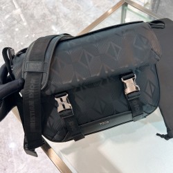 디올 Dior Explorer 크로스 백 31CM