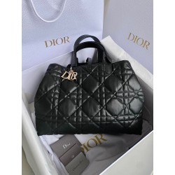 디올 Dior Toujours 탑 핸들백 37CM