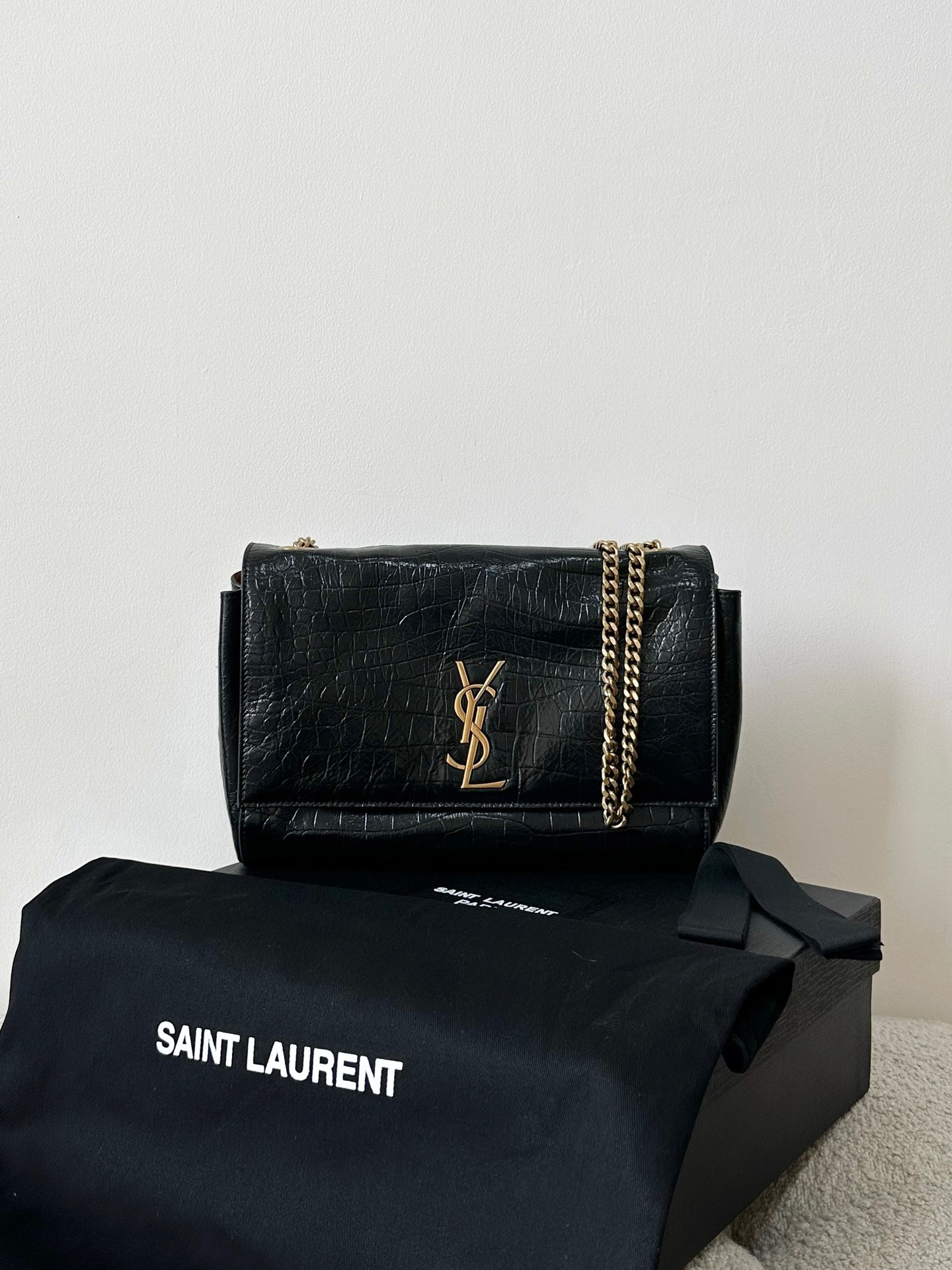 생로랑 Saint laurent/YSL 553804 케이트 미디움 리버시블 체인 백 스웨이드 앤 크로커다일 엠보스 레더 밀리터리 토프 28.5CM