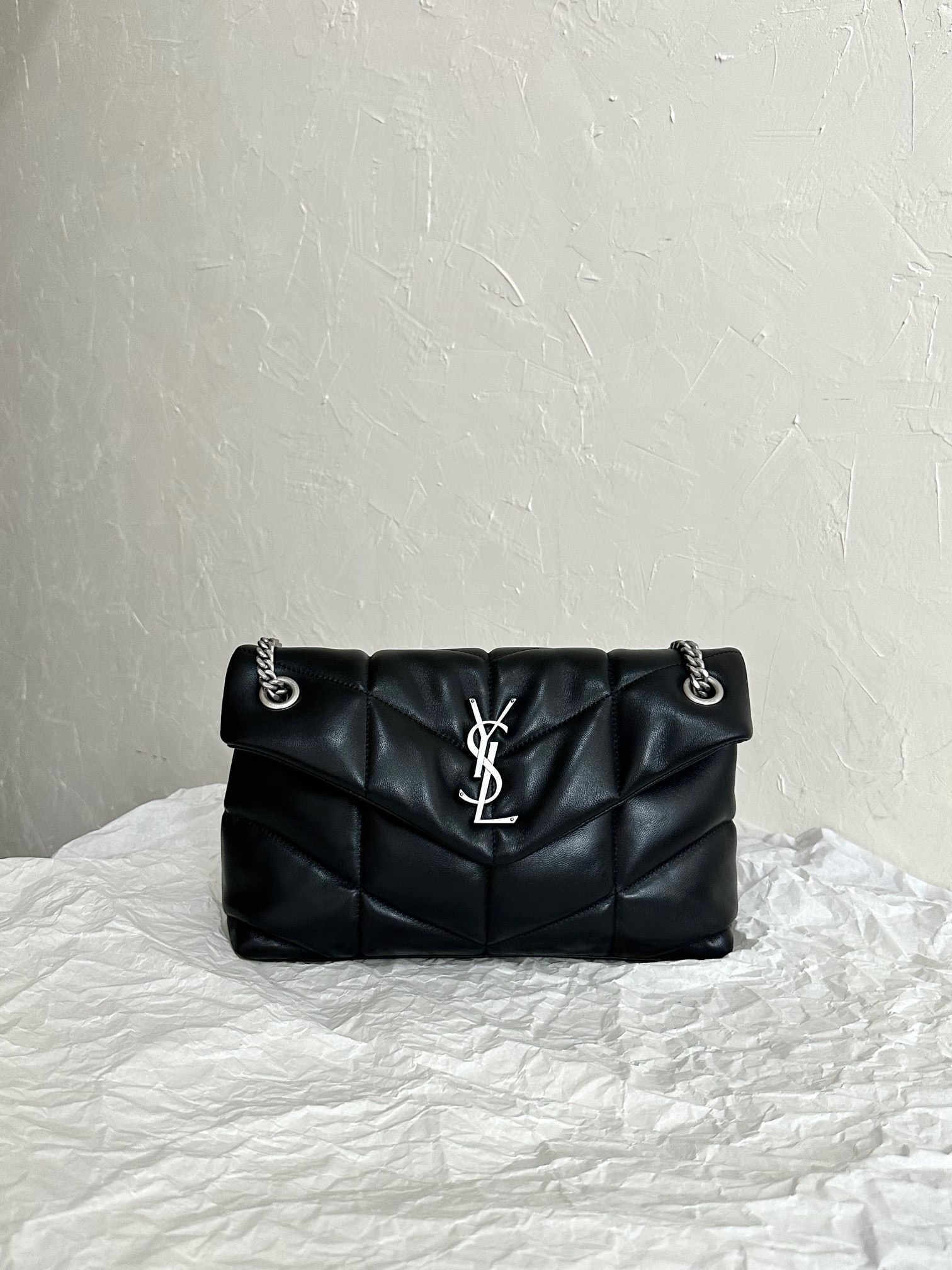 생로랑 Saint laurent/YSL 577476 Loulou Puffer 숄더백  29CM