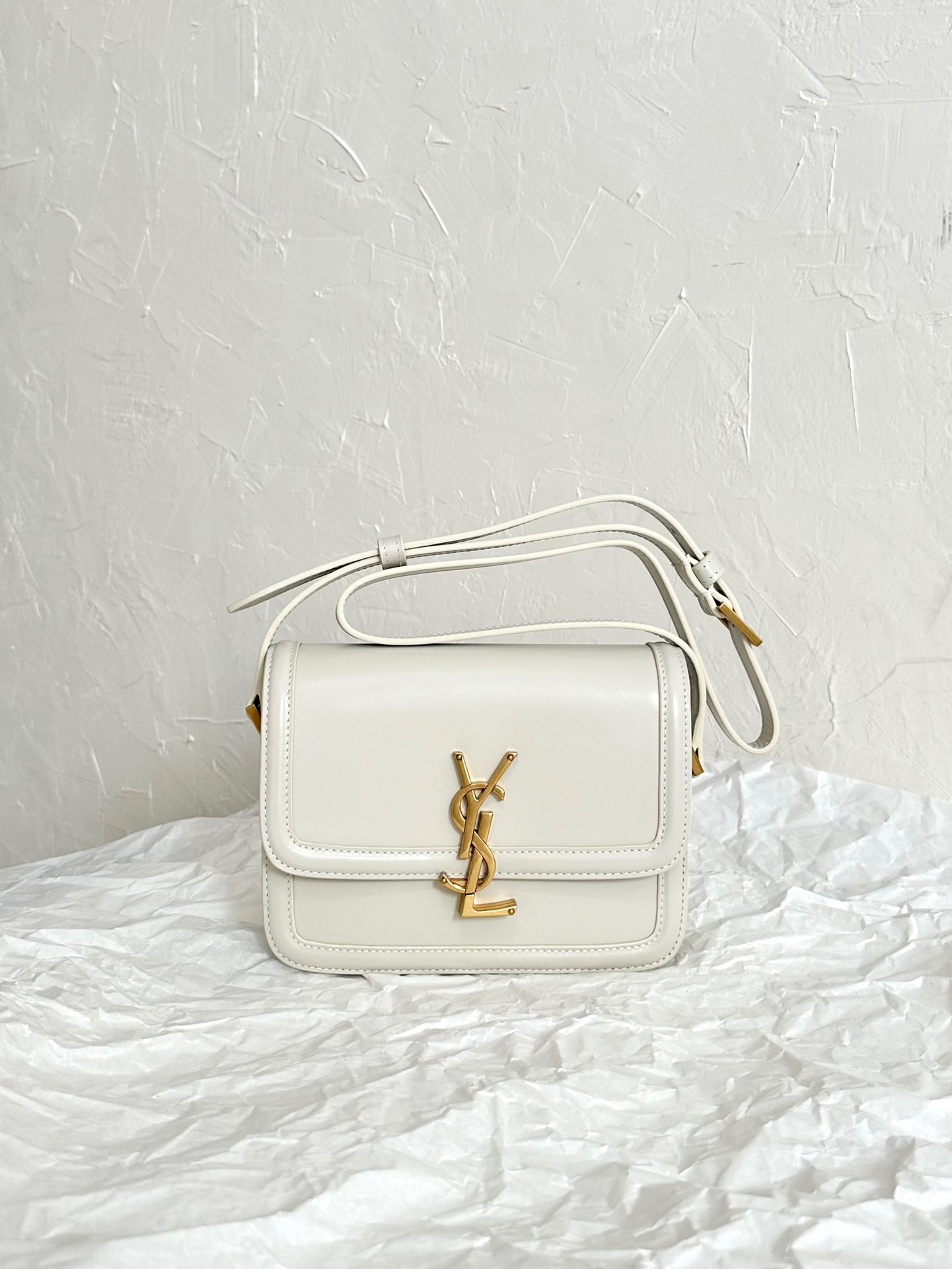 생로랑 Saint laurent/YSL 634306 솔페리노 스몰 사첼 박스 생로랑 레더 블랑 빈티지 19CM