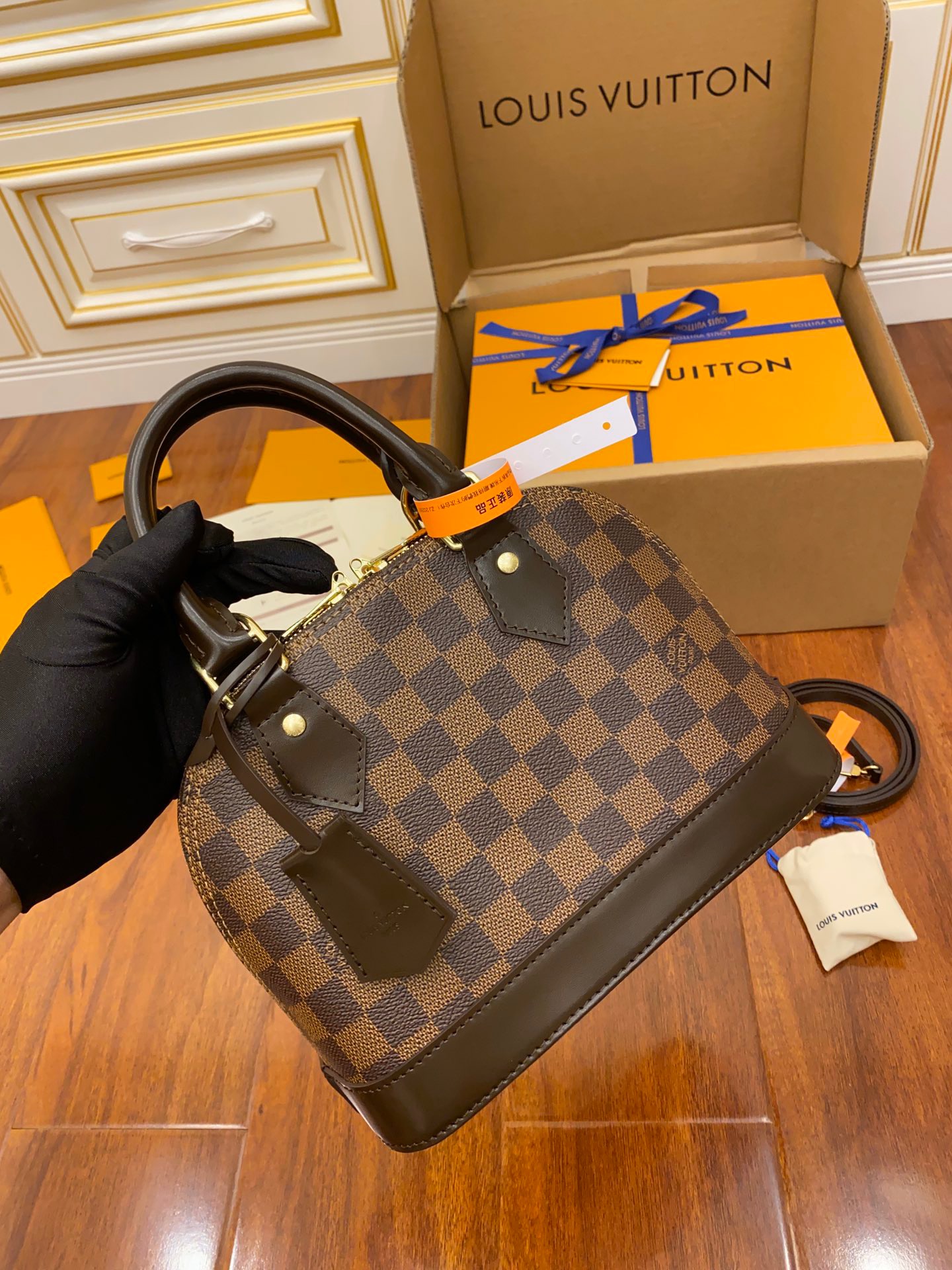 루이비통 Louis Vuitton 41221 탑 핸들백 25CM