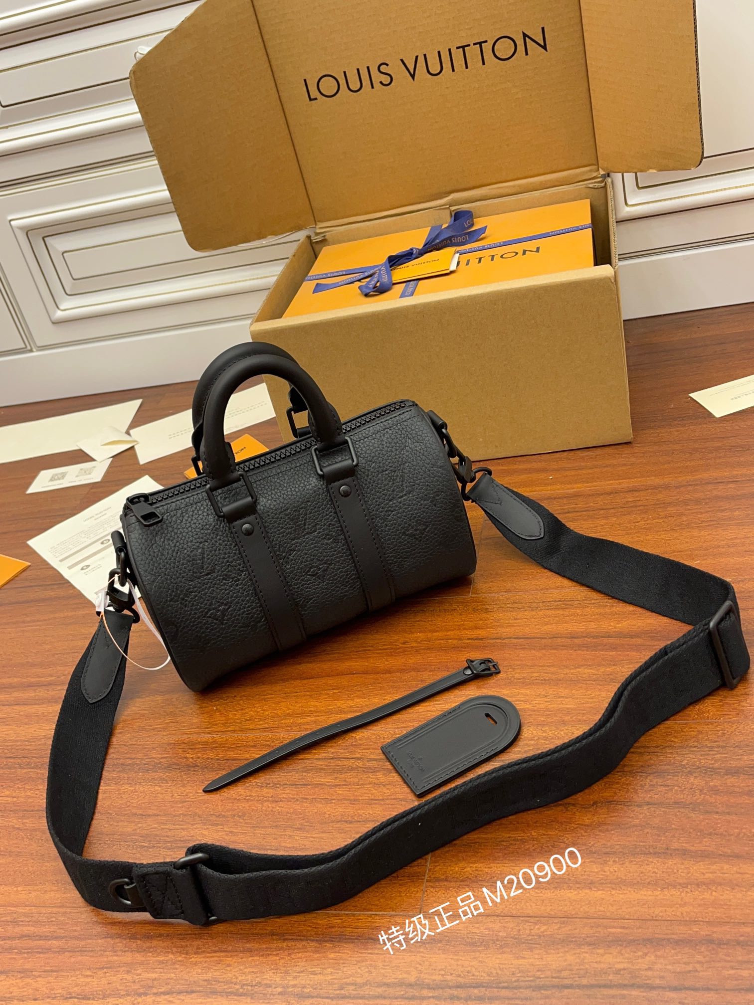 루이비통 Louis Vuitton 20900 탑 핸들백 25CM