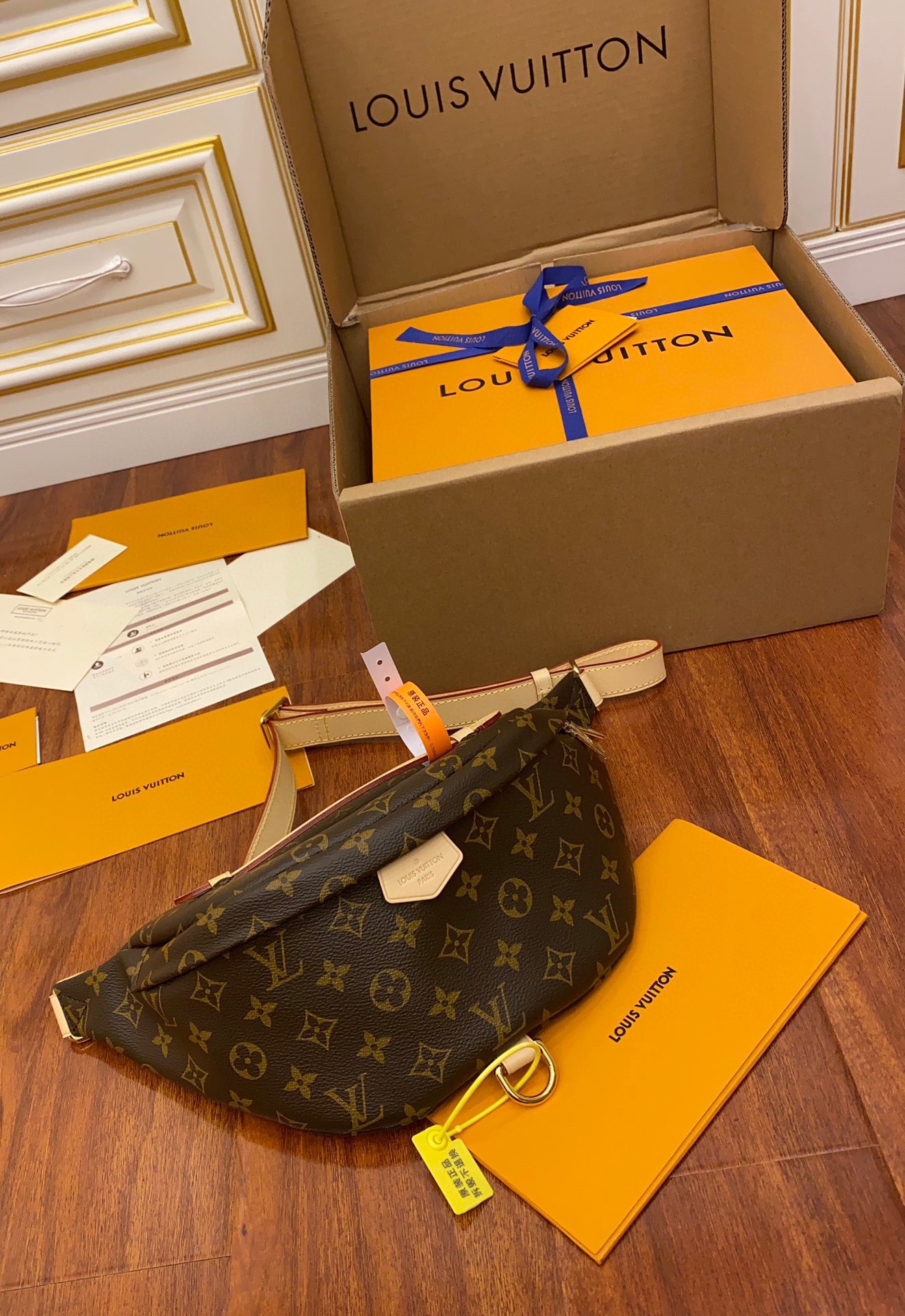 루이비통 Louis Vuitton 43644 벨트 백 37CM