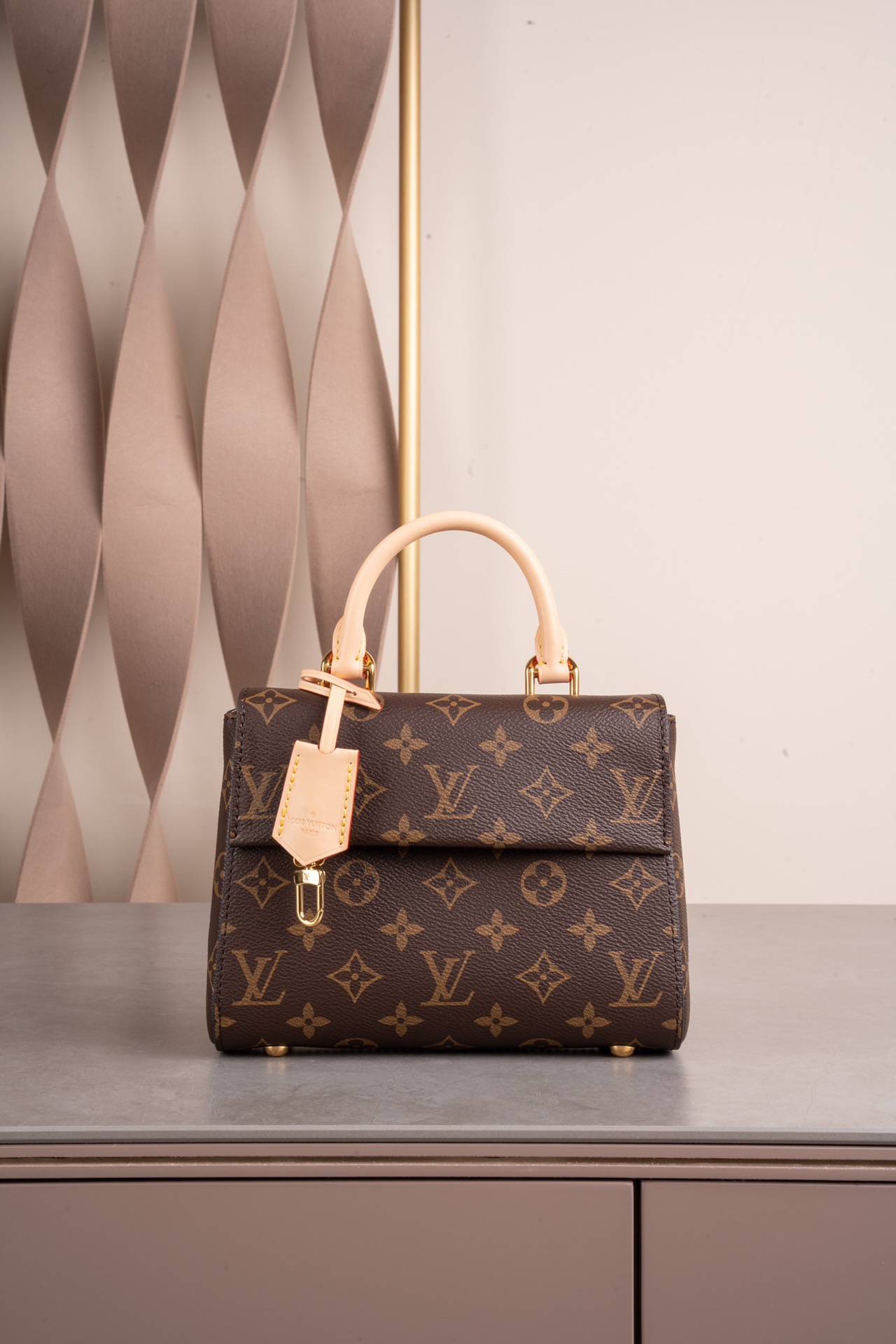 루이비통 Louis Vuitton 46055 탑 핸들백 20CM