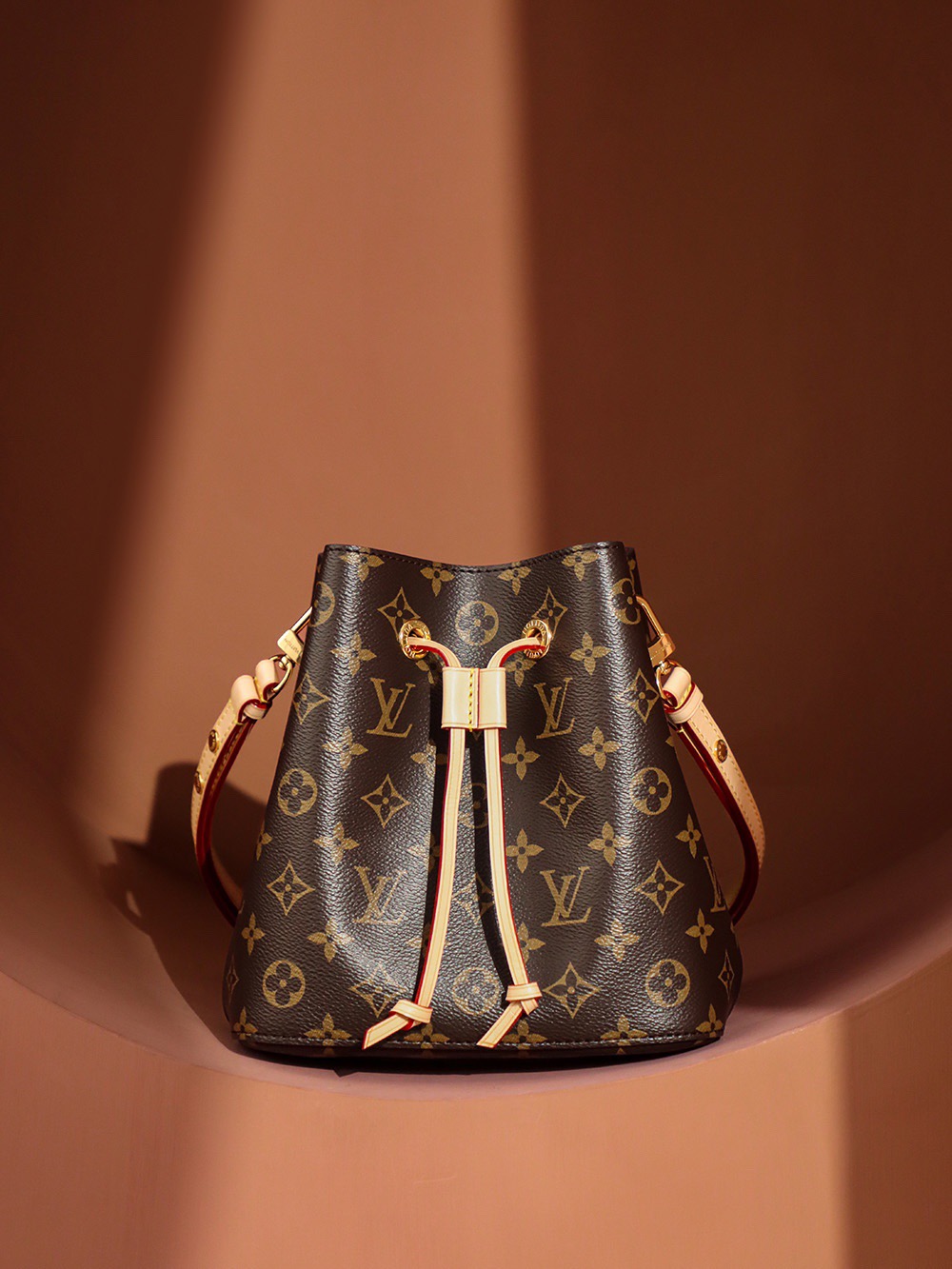 루이비통 Louis Vuitton 46581 버킷 백 20CM