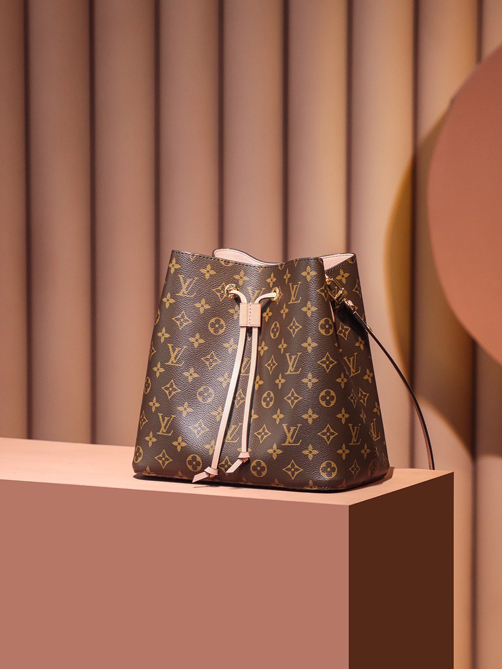 루이비통 Louis Vuitton 44022 버킷 백 26CM