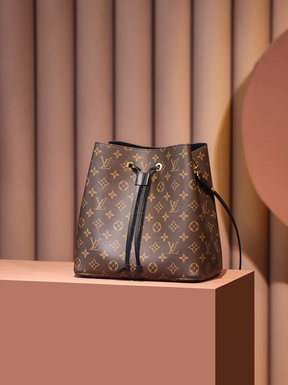 루이비통 Louis Vuitton 44020 버킷 백 26CM