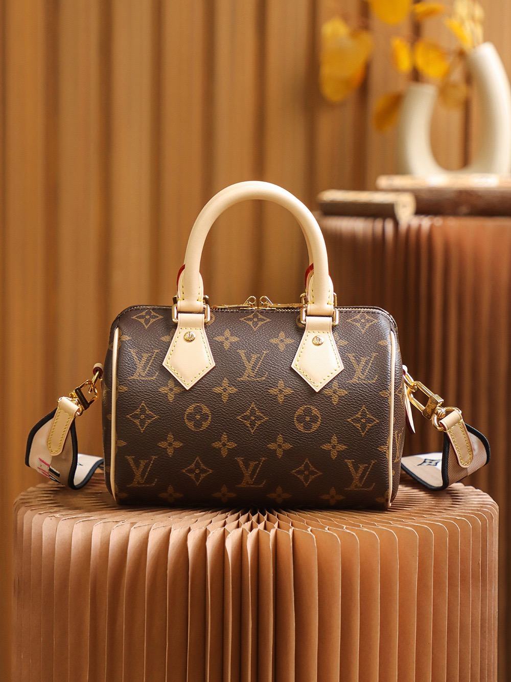 루이비통 Louis Vuitton 45957 탑 핸들백 20CM